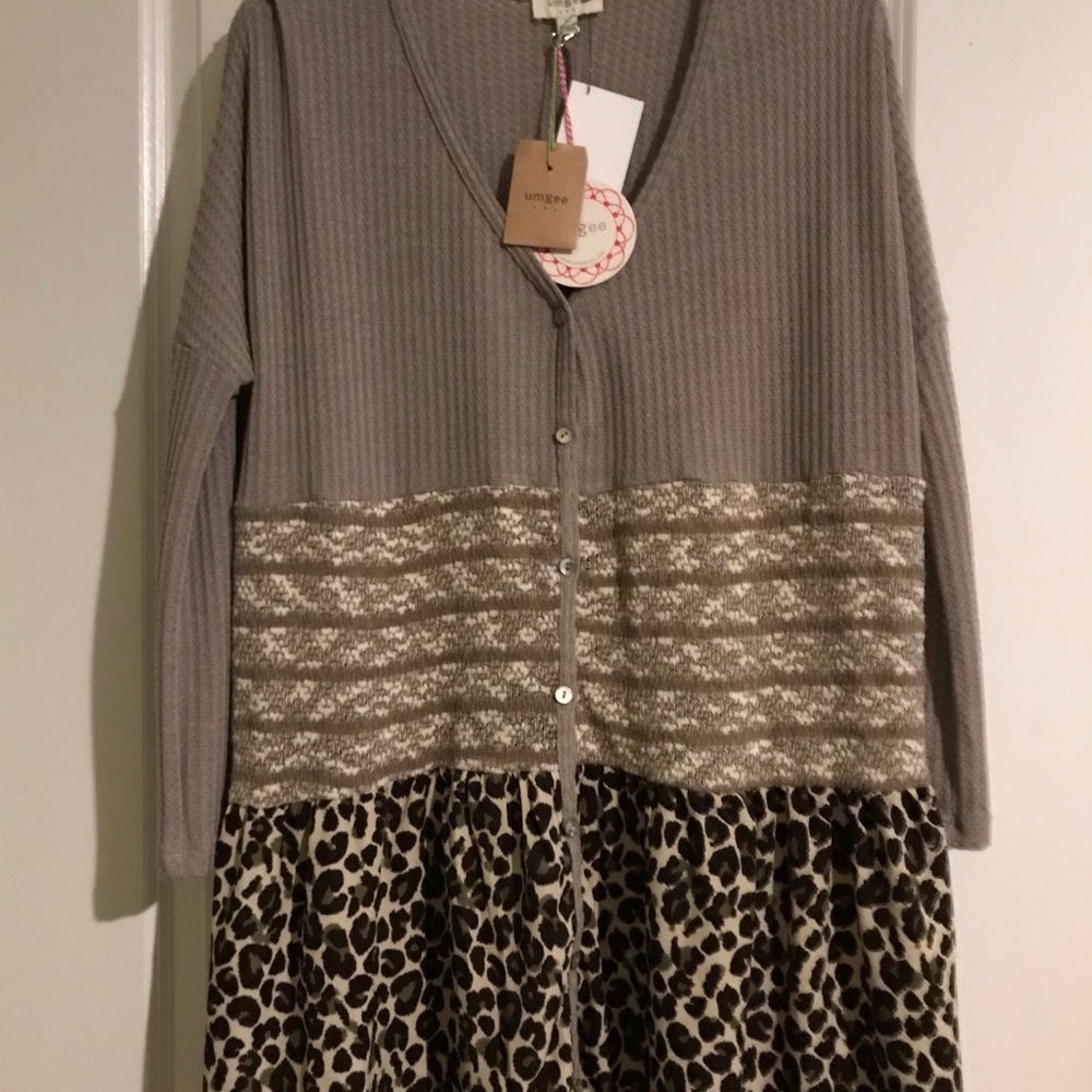 Top- great for jeans or leggings